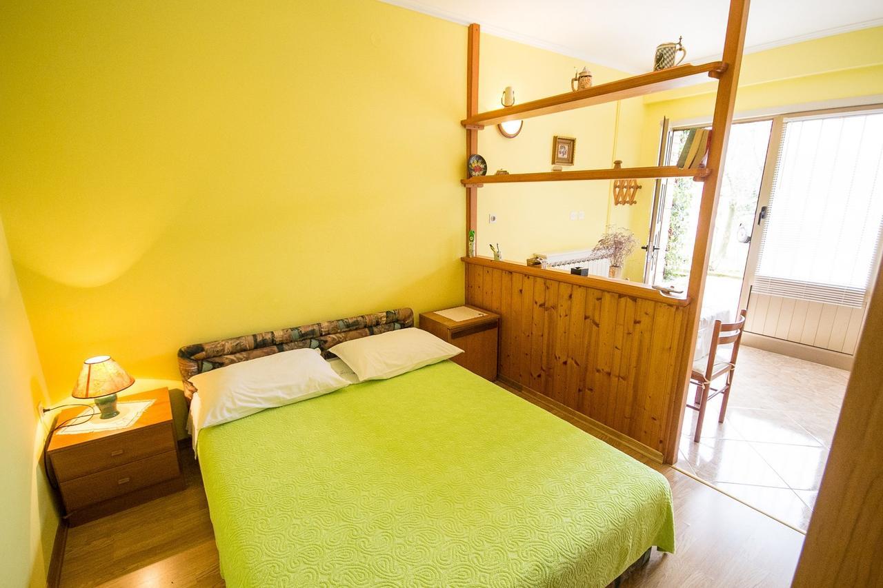 Sandra House With Apartment Umago Exterior foto