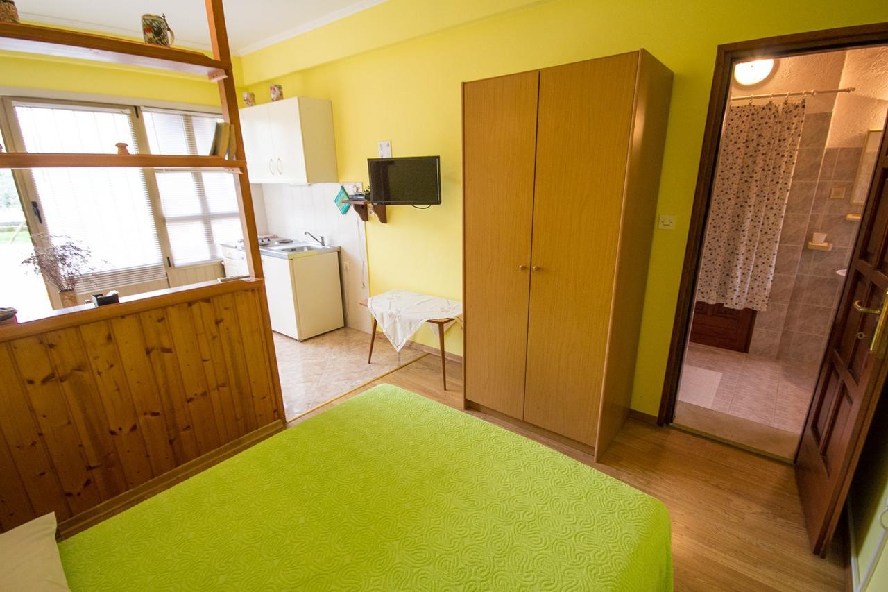 Sandra House With Apartment Umago Exterior foto